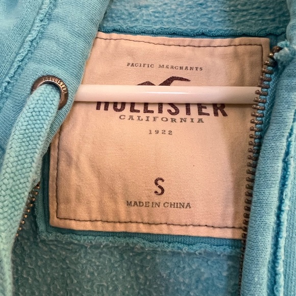 Hollister Blue Zip Up Sweater - Picture 2 of 6
